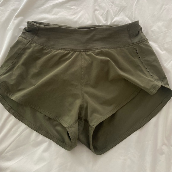 Outdoor Voices Pants - Outdoor voices Hudson 4” shorts size medium